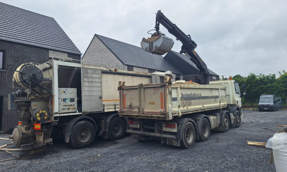 Chape de Qualité pour Six Maisons à Mons