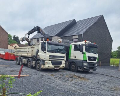 Chape de Qualité pour Six Maisons à Mons