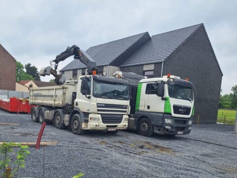 Chape de Qualité pour Six Maisons à Mons