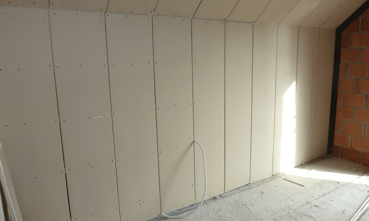 Plafonnage Gyplat : Une Finition Idéale pour Vos Surfaces Intérieures