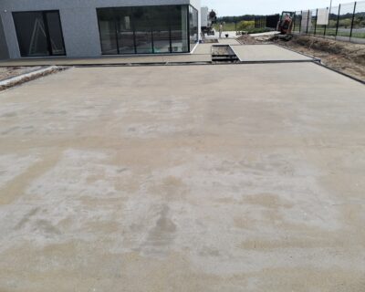 Prix d’une chape au m² en Belgique : comment le calculer, exemples et pièges sur les devis