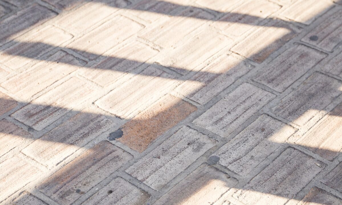 Carrelage Extérieur : Résistance et Esthétique pour Vos Espaces Extérieurs