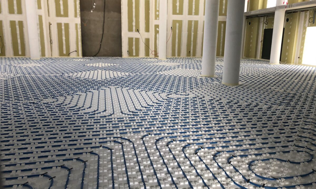 Quelle chape pour un plancher chauffant rafraîchissant ?