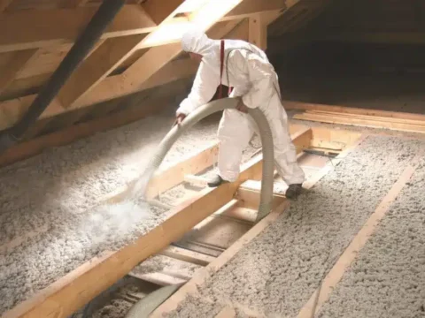 Quelle isolation pour les combles perdus ? Matériaux, méthodes et conseils