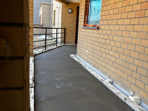 Nouveau chantier terminé à 1800 Vilvorde ! – Chape extérieure sur système de drainage Schluter® TROBA-PLUS