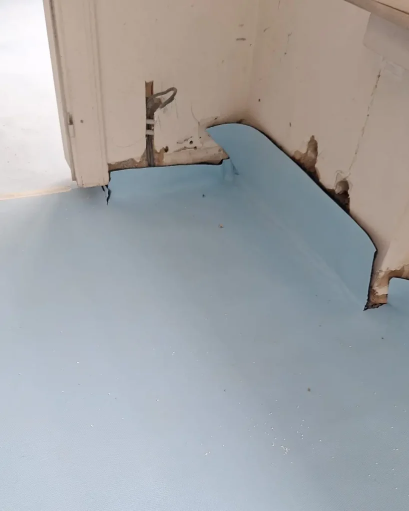 Exemple d&rsquo;isolation acoustique sur isolation EPS chez un client pour qui on pose une chape.